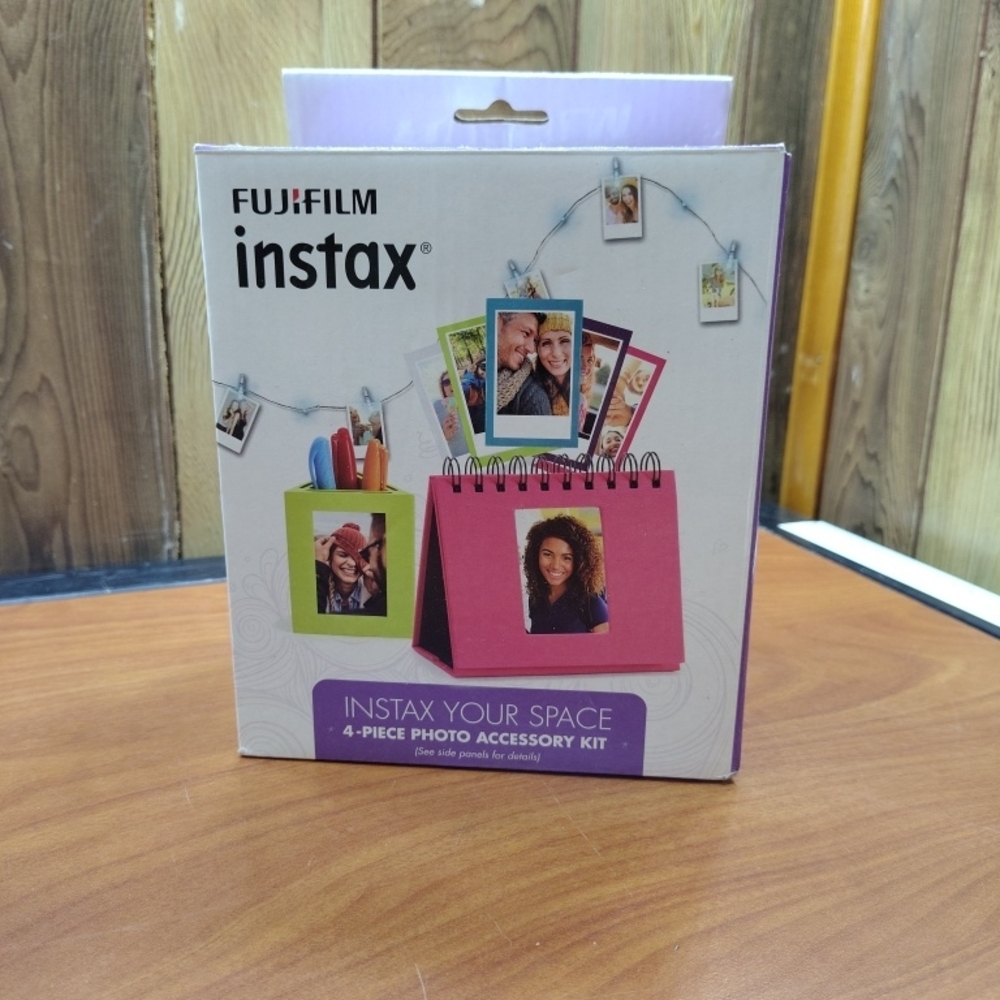 Fujifilm Instax Pink and Purple Photo Display Kit